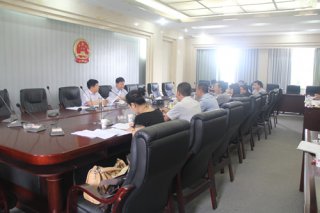 政府領(lǐng)導、企業(yè)代表參加了崇禮新城投資合作協(xié)議討論會