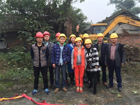 東坡區(qū)松江鎮(zhèn)農(nóng)貿市場開工(圖1) 東坡區(qū)松江鎮(zhèn)農(nóng)貿市場開工(圖1)